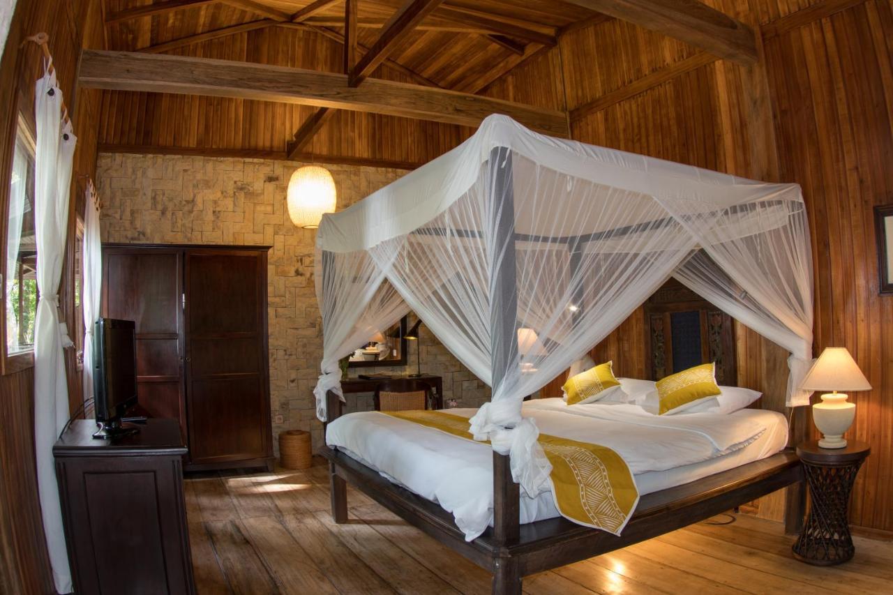Siladen Resort & Spa Bunaken Exterior photo